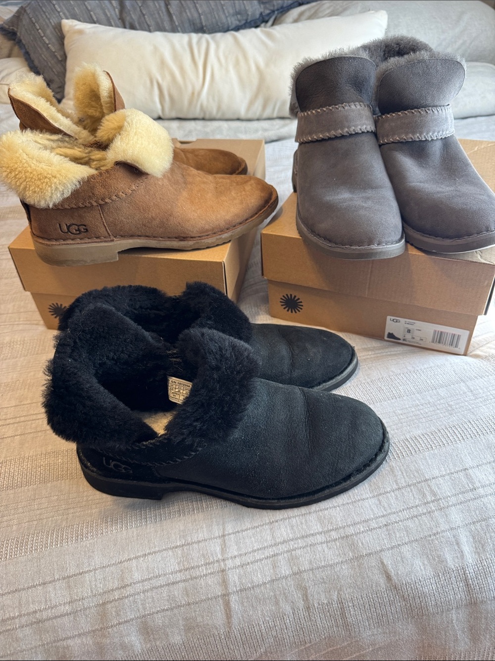 UGG Women's Shearling-Lined Short Boot bundle